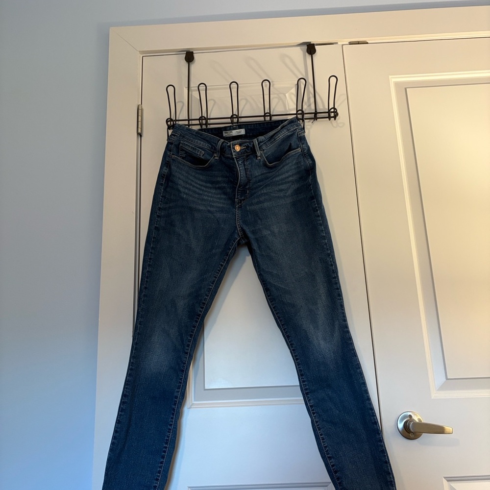 Levi Strauss Signature Totally Shaping Skinny Jeans